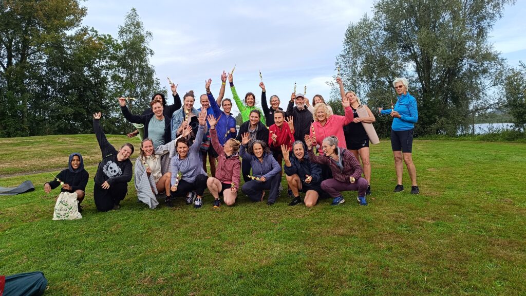 Groepsfoto Kara Yoga tijdens 4 jaar Kara Yoga